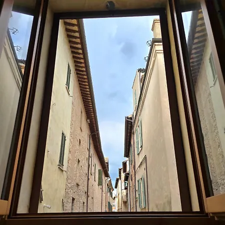 Locazione Turistica Via Aurelio Saffi 5 * Foligno